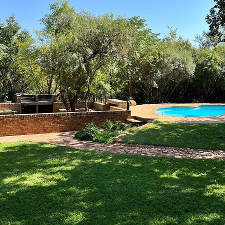 Featherwood Farm & Nyala Lodge Rayton 외부 사진