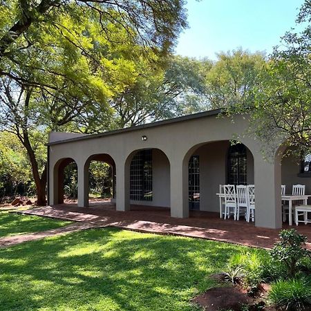 Featherwood Farm & Nyala Lodge Rayton 외부 사진